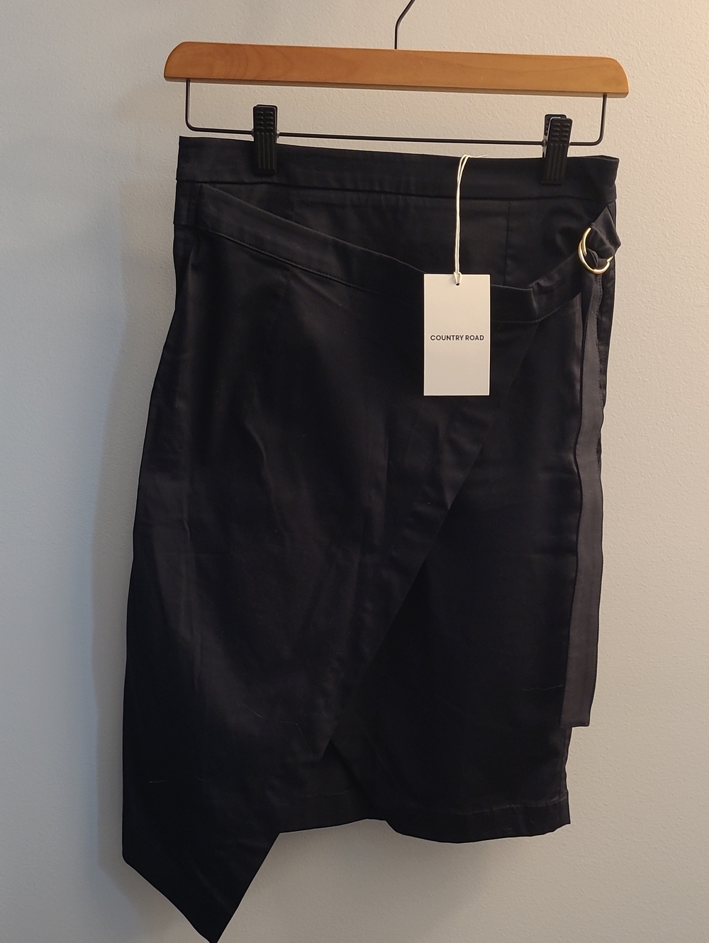 Country Road Black Asymmetrical Wrap Skirt with Ring Detail, Size 6